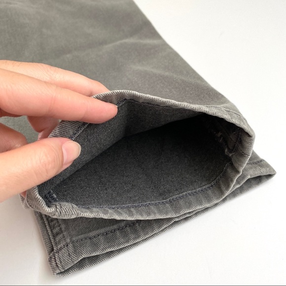 NWT Super High Waist Light Gray Mom Jeans - Picture 7 of 12